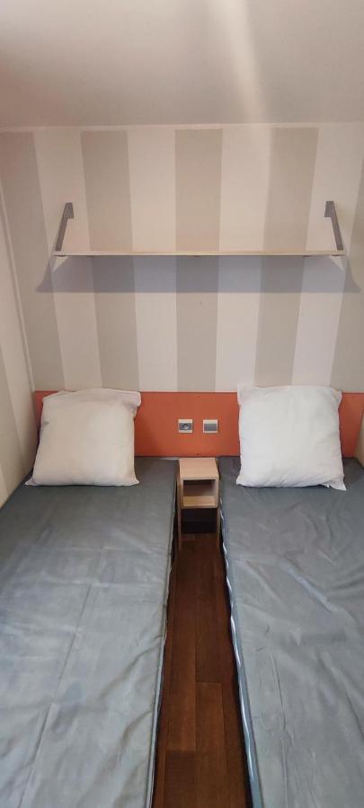 Mobil Home 6 Places ラ・ロック・ダンテロン エクステリア 写真